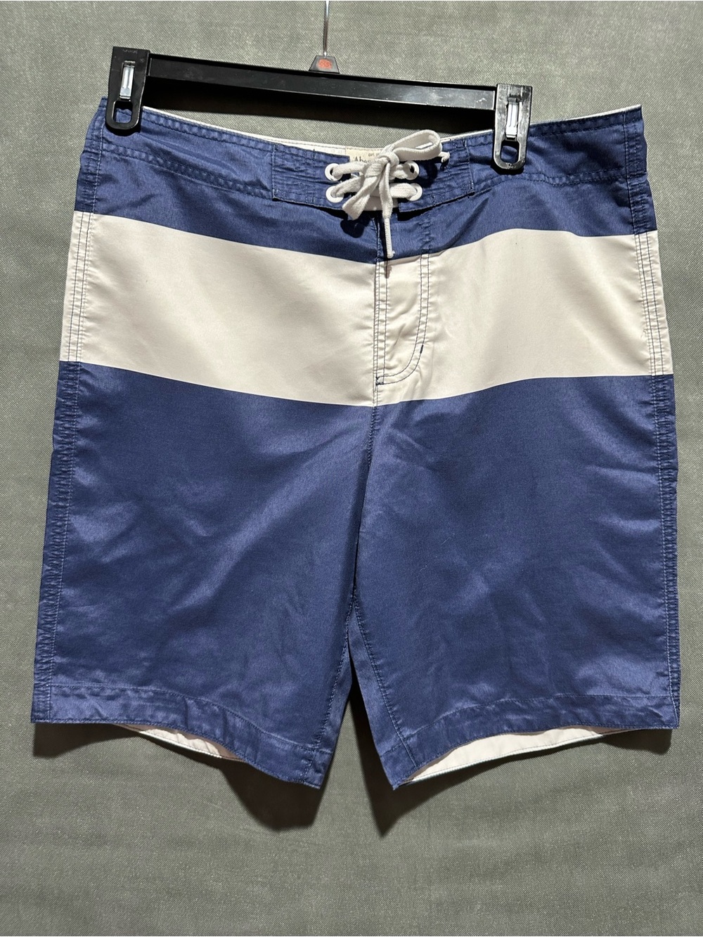 Abercrombie & Fitch Men's Colorblock Board Shorts Swim Trunks Navy White XL